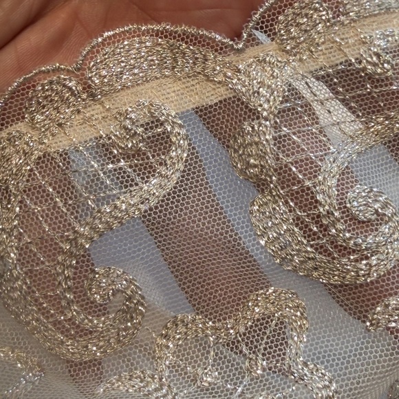 Soma | 38C Limited Edition Night Shimmer Unlined Plunge Metallic Gold Lace Bra - Picture 4 of 12